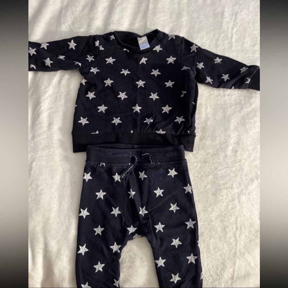 H&M Baby Outfit with White Stars Size 4-6M - Picture 3 of 4